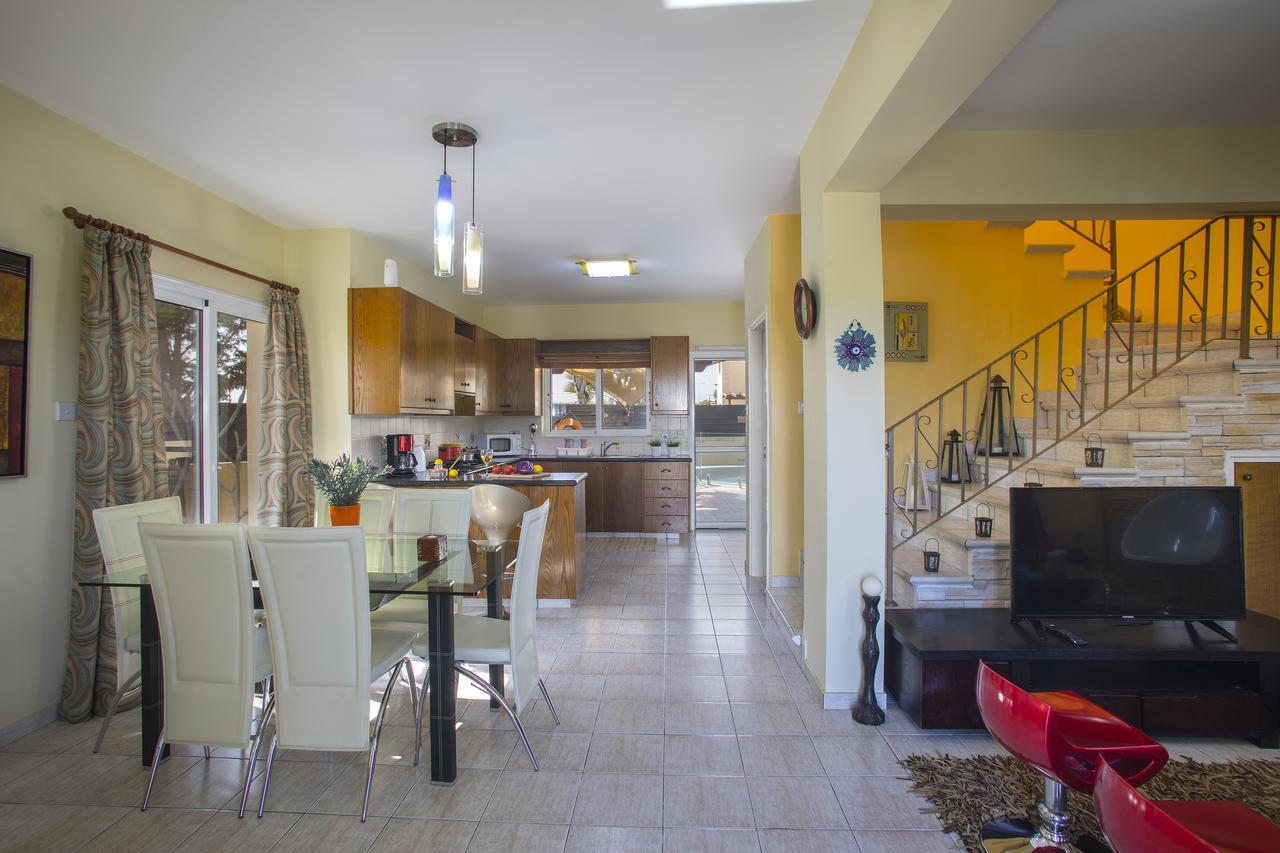 Ayia Napa Tropical Beach Villa 外观 照片