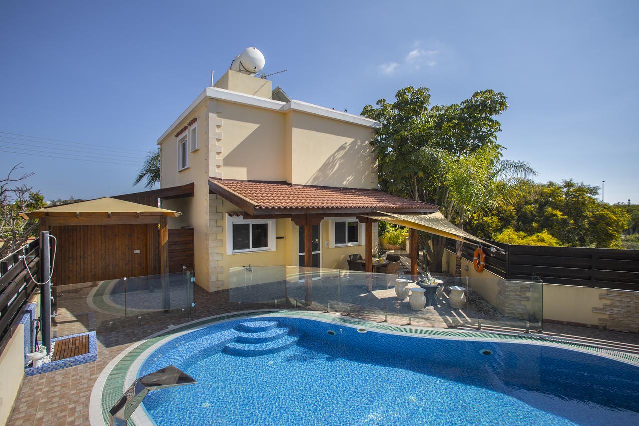 Ayia Napa Tropical Beach Villa 外观 照片